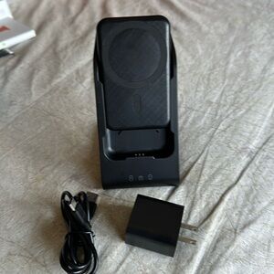 3 in 1 Wireless Charging Station, Fast Charger Stand with/o box